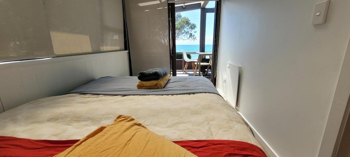 Beachfront Bliss - Your Parapara Seaside Retreat Kültér fotó